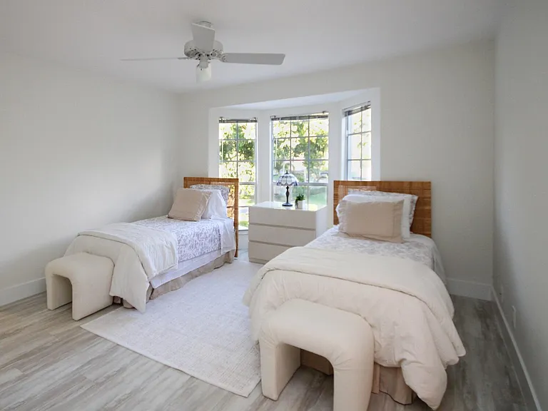 11877 Pebblewood Dr #202 — Photo 22