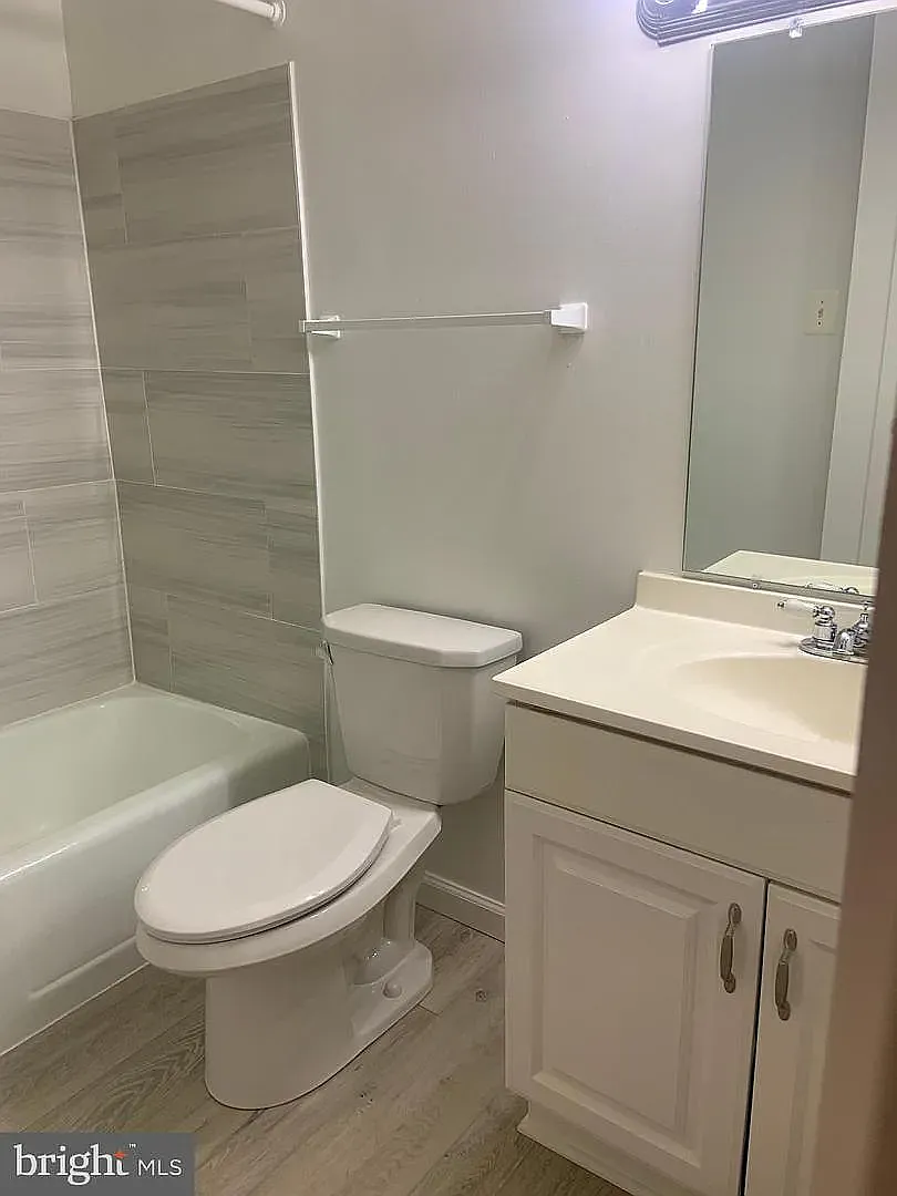 1 bed, 560 sqft, $1,850 — Photo 4