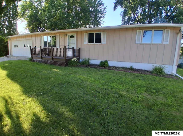 220 W Main St, Manly, IA 50456