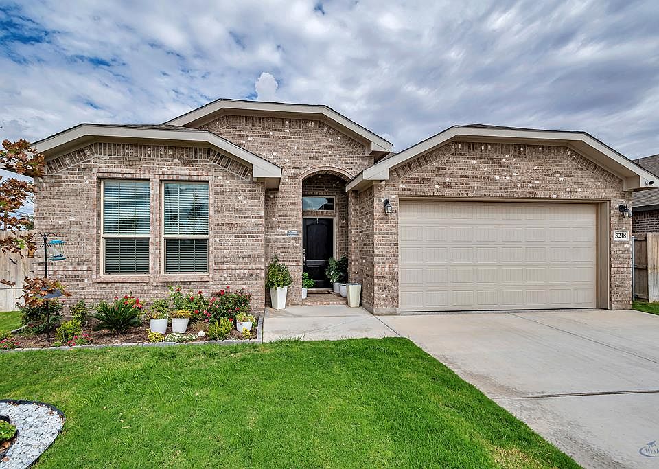 1st image of 3218 Blue Quail Ct