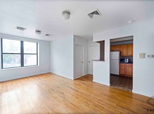160 Woodpoint Rd #3, Brooklyn, NY 11211