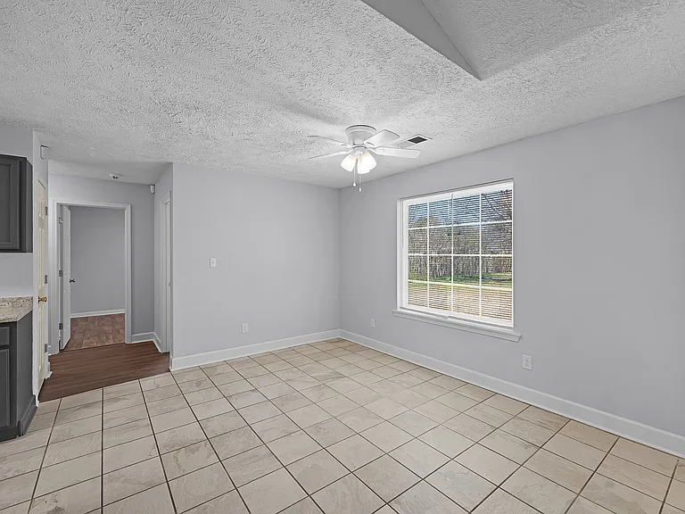 192 Eagle Ridge Dr — Photo 7