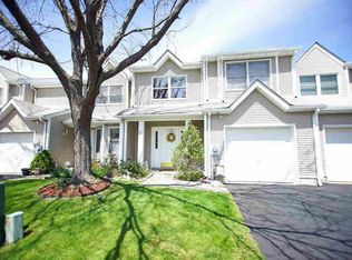 37 Deer Crossing Dr, Fishkill, NY 12524