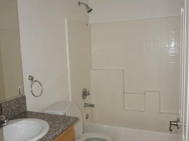 1525 N Palm Ave #11 — Photo 15