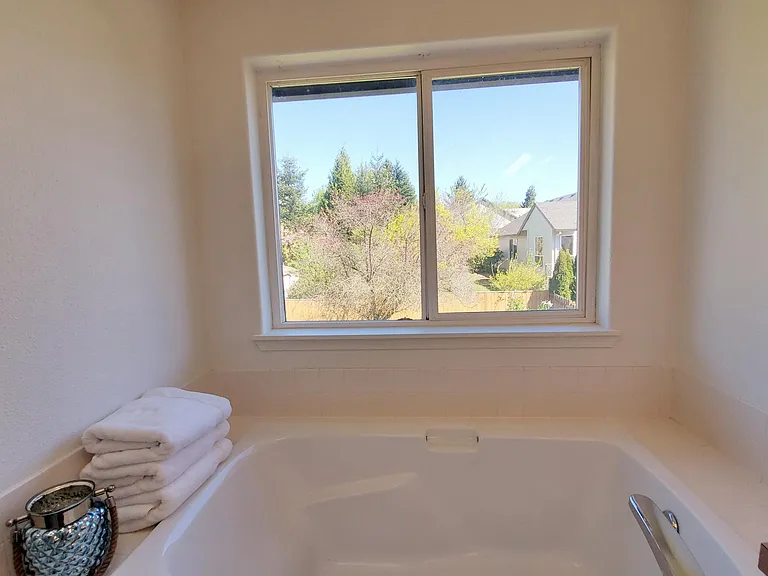 20040 Torrey Pines Dr — Photo 21