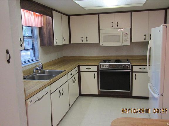 3rd image of 4088 N Concord Dr