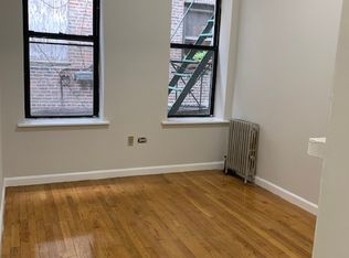 226 Thompson St #B, New York, NY 10012