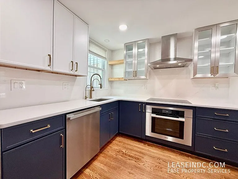 2333 17th St NW — Photo 10