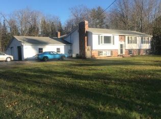 8 Chase St, Howland, ME 04448