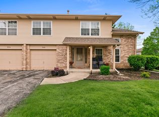 9348 Meadowview Dr, Orland Hills, IL 60487
