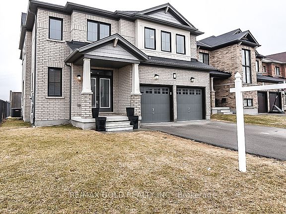 3rd image of 206 Crafter Cres