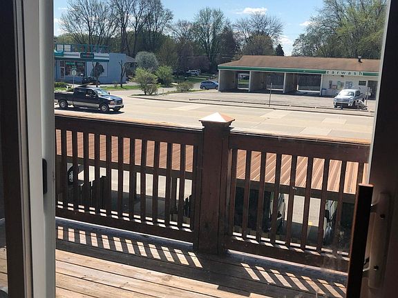 4th image of 1632 Washtenaw Ave
