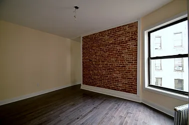 Rented by CITY SKYLINE REALTY INC