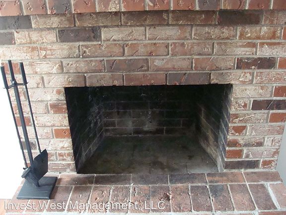 3rd image of 3108 Kauffman Ave APT D