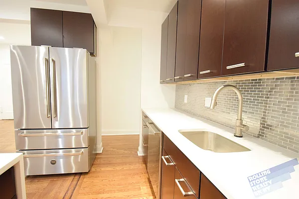 Sold by Rolling Stone Realty LLC | media 13