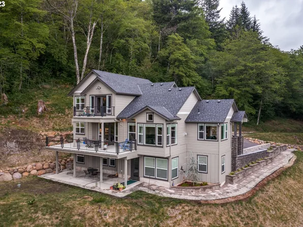 28112 NE 66th St, Camas, WA 98607