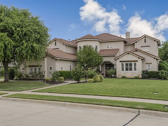3rd image of 2101 Zavala Rd