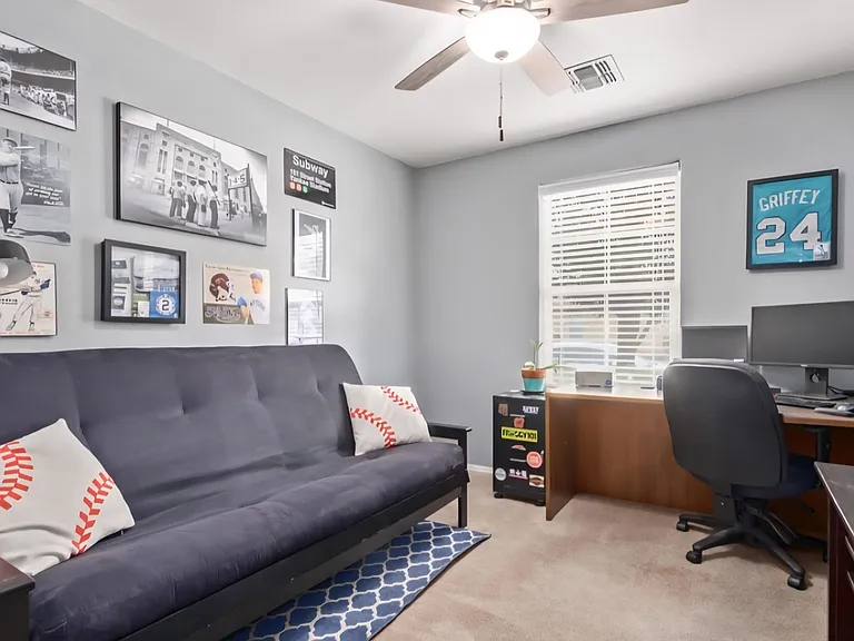 37954 N Beverly Ave — Photo 4