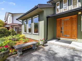 4021 Dawnview Cres, Saanich, BC V8N 5P7