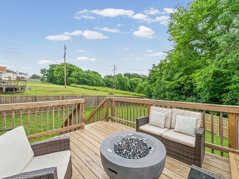 227 Harold Dr — Photo 22