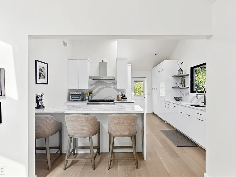 11 Rowman Ct — Photo 8