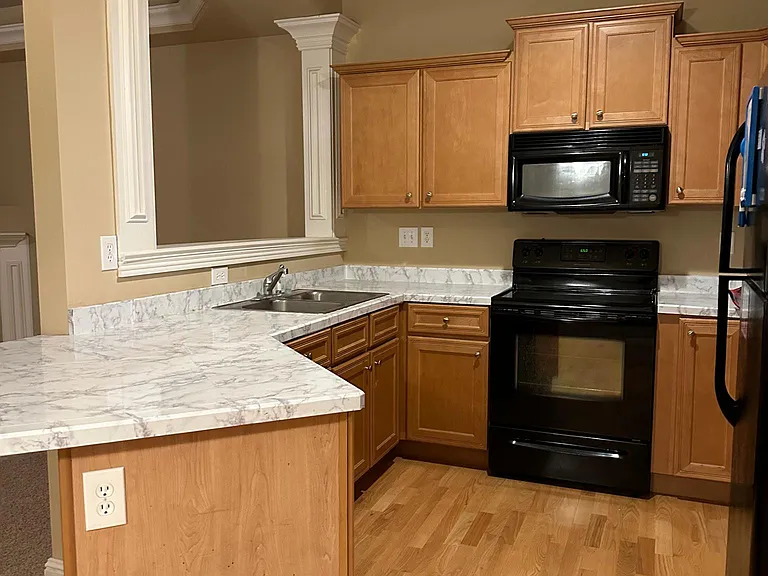 344 Broadleaf Ln — Photo 2