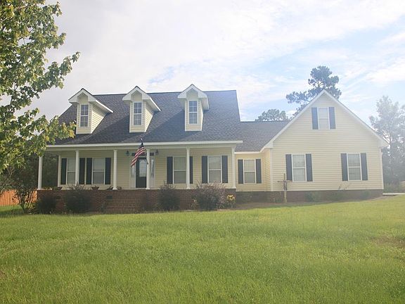 2nd image of 104 Twin Lakes Dr