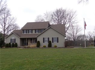 2130 Lori Ln, Hermitage, PA 16148