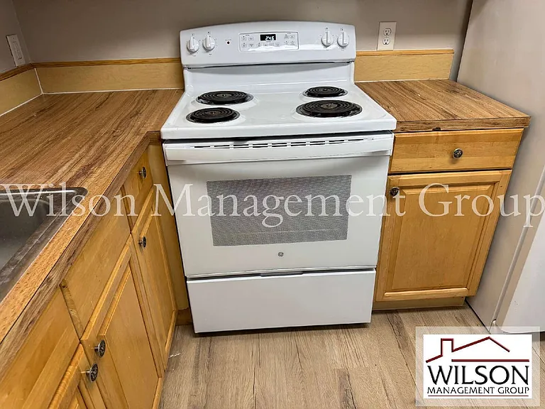 2365 Oak Park Way — Photo 8