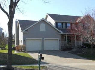 3308 Country Grove Dr, Madison, WI 53719