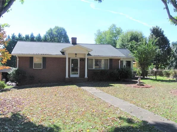 6174 Haywood St, Clemmons, NC 27012