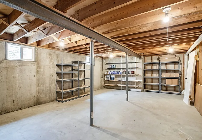 3991 S Hillcrest Dr — Photo 36