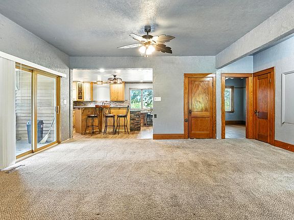 5th image of 310 N Elm St