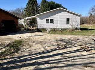 5542 S Stevenson Rd, Sheridan, MI 48884