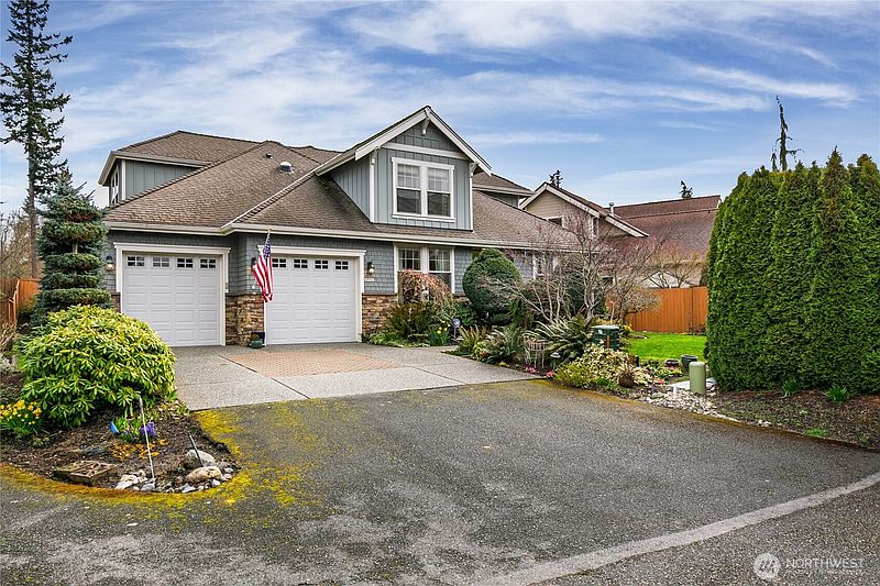 2nd image of 1028 10th Street
