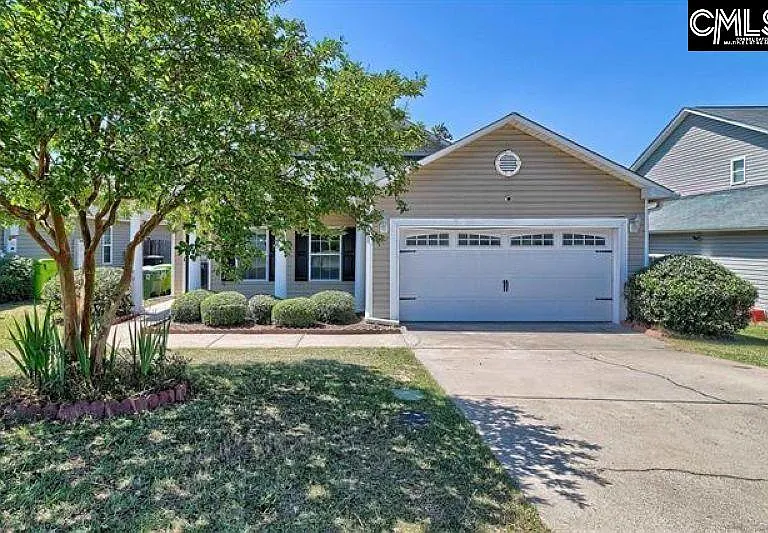 135 Fox Squirrel Cir — Photo 1