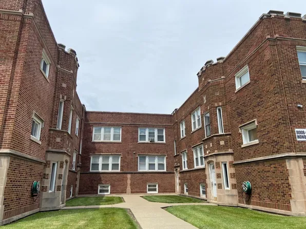 8008-8010 S Honore St, Riverdale, IL 60827