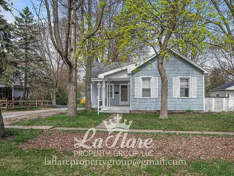427 E Indiana Ave — Photo 3