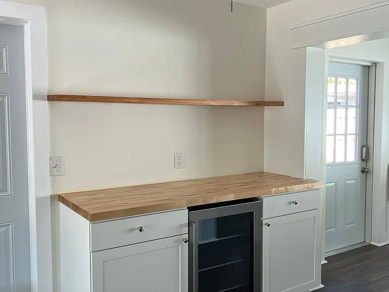 1542 Andover Dr — Photo 6