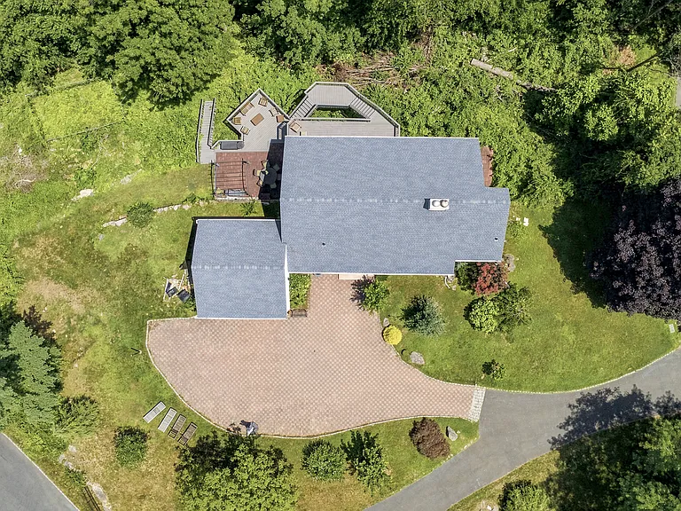 71 Blackberry Dr — Photo 34