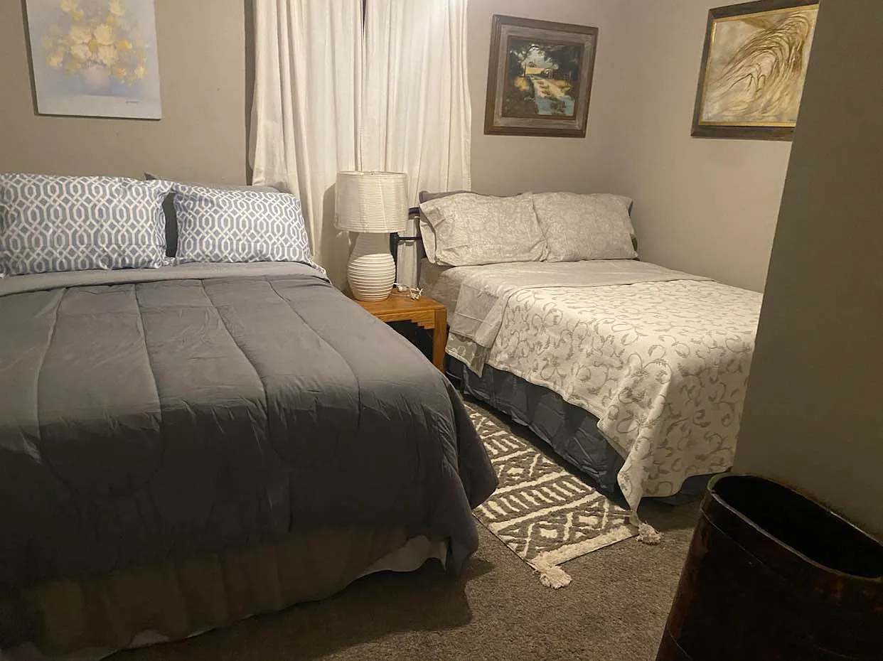 3 bed, 1320 sqft, $4,100 — Photo 3