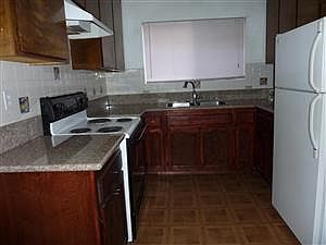 3rd image of 4587 Winona Ave APT 1
