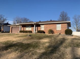 307 Capri Dr, O'Fallon, MO 63366