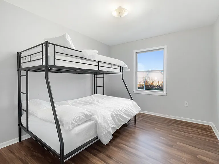 101 Oak St #2 — Photo 7