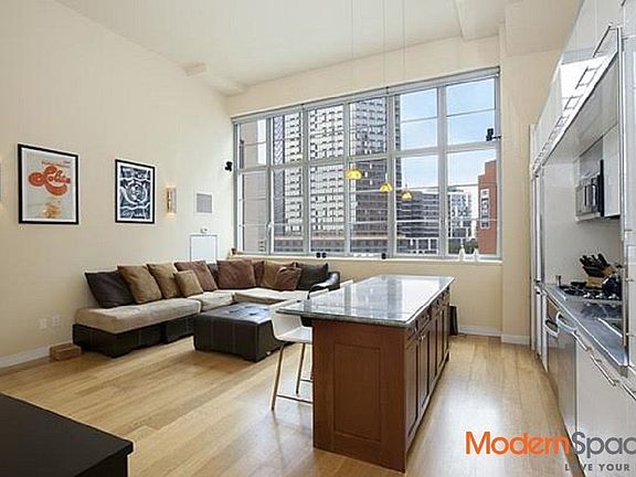2nd image of 2728 Thomson Ave Unit 542