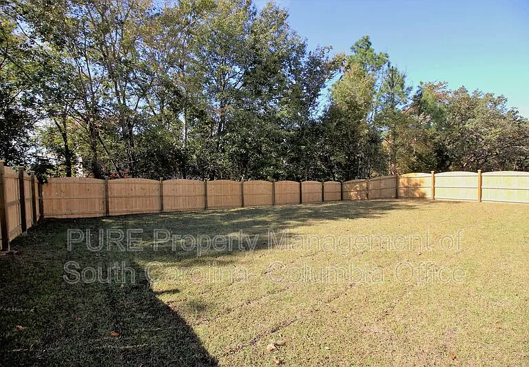 410 Finch Ln — Photo 5