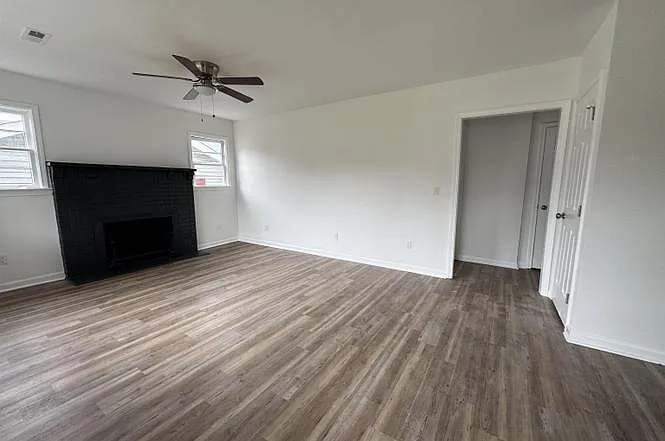 2217 Beasley Ave NW — Photo 3