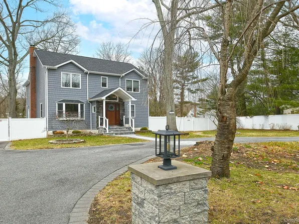 2457 New York Avenue, Melville, NY 11747