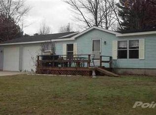 882 Bridge St, Elk rapids, MI 49629