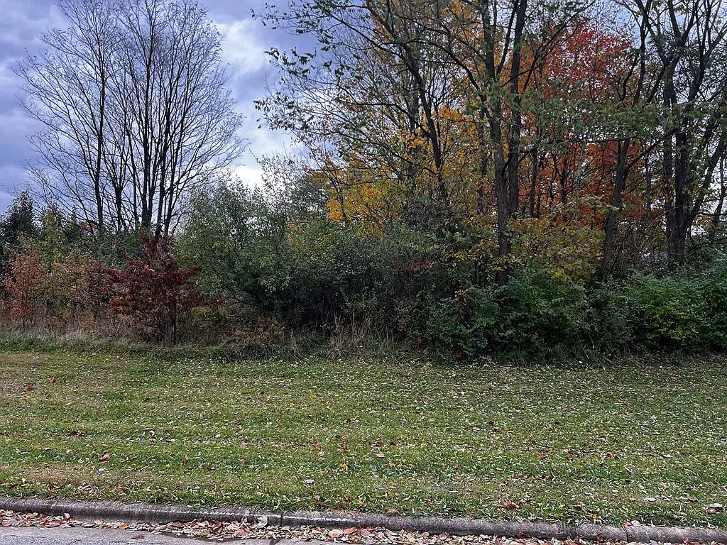 LOT 23139 Hess Cir photo 1